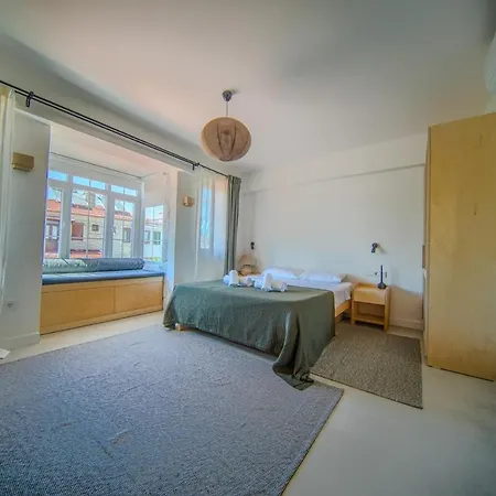 Alacati'da Saunali Jakuzili Cesme