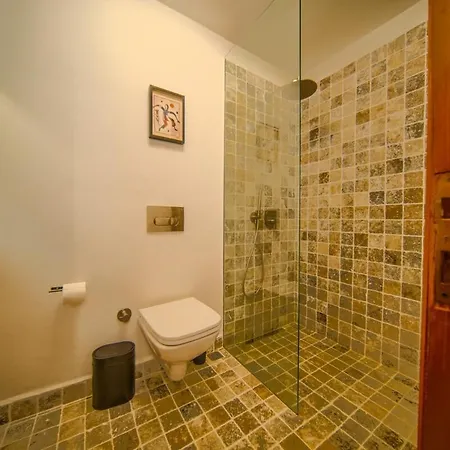 Alacati'da Saunali Jakuzili *