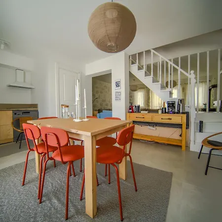 Alacati'da Saunali Jakuzili Çeşme