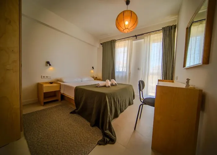 Alaçatı'da Saunalı Jakuzili Çeşme