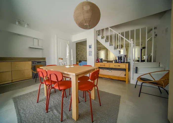 Alaçatı'da Saunalı Jakuzili Çeşme